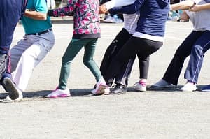 運動会 美人ママコーデ 爽やかカジュアルで好印象な服装選 Beamy 運動会 美人ママコーデ 爽やかカジュアルで好印象な服装選 Beamy