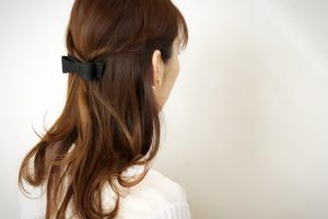 自分で簡単アレンジ 卒園式で華やぐハーフアップのやり方 Beamy