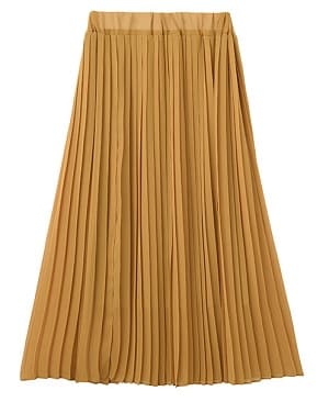 ダークイエロー プリーツ 40代 着こなし
