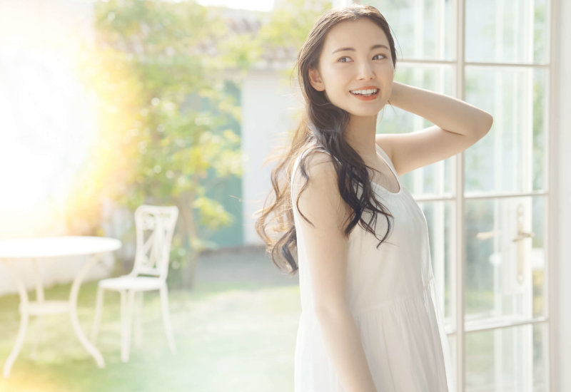 お家でも外でも着られる!楽ちんキレイな40代の大人ワンピースファッション